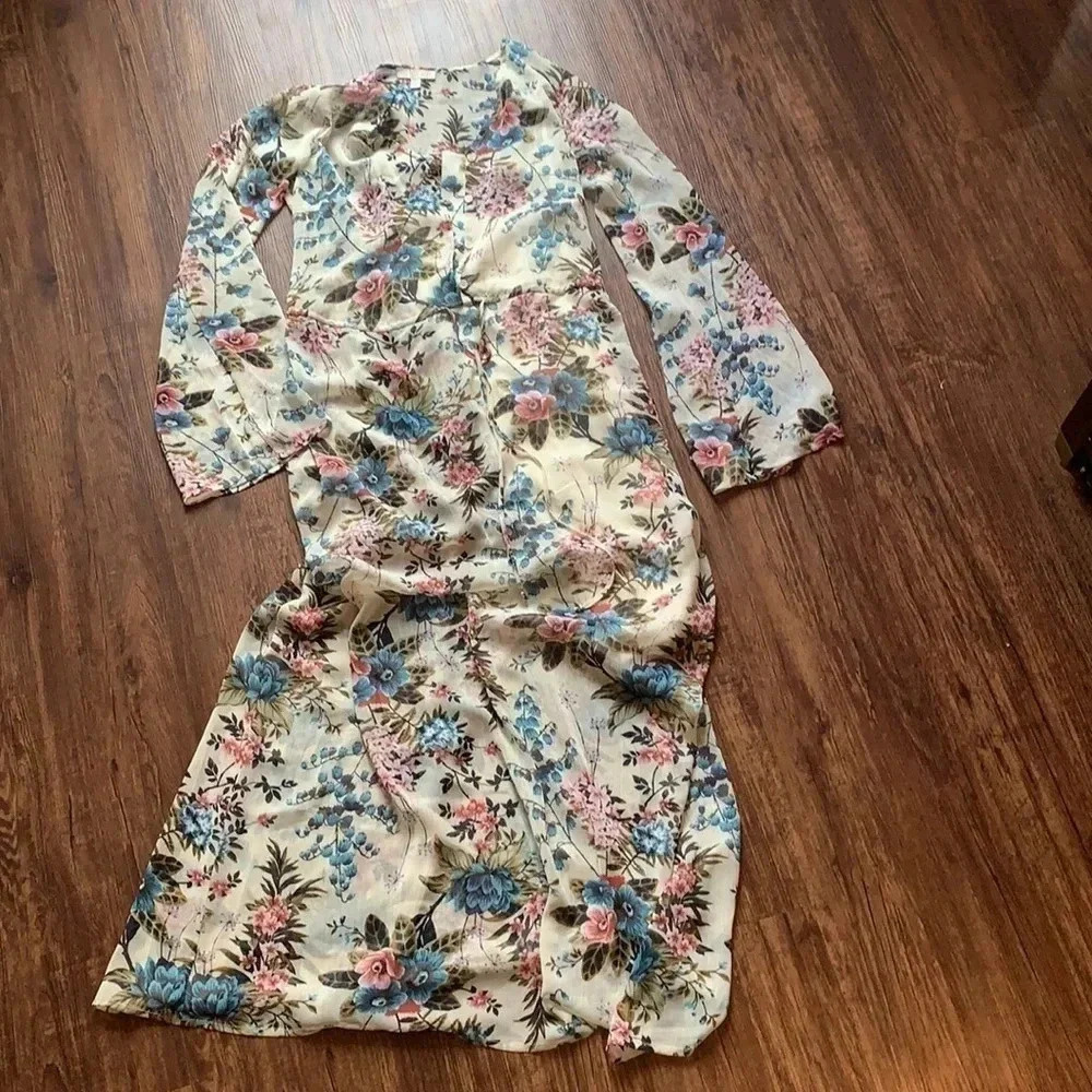 GIanni Bini Maxi DressWhite Floral Bohemian Boho